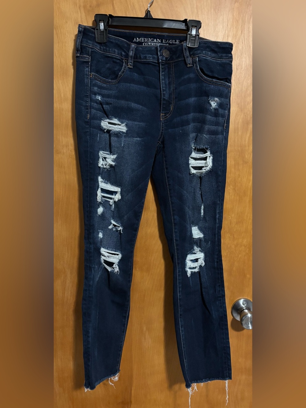AMERICAN EAGLE WOMANS JEANS 
SIZE 10